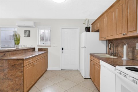 Купить коммерческую недвижимость в Майами, Флорида 187.66м2, № 2017717 - фото 21