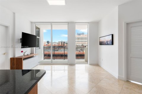 Condo in Coral Gables, Florida, 2 bedrooms  № 1850413 - photo 8