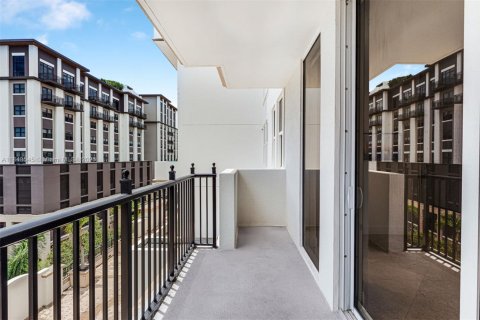 Condo in Coral Gables, Florida, 2 bedrooms  № 1850413 - photo 21