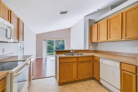 Villa ou maison à vendre à Orlando, Floride: 3 chambres, 141.03 m2 № 2419768 - photo 14