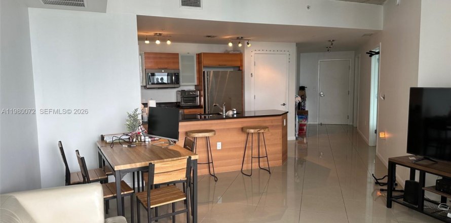 Condo à Miami, Floride, 1 chambre  № 2046367
