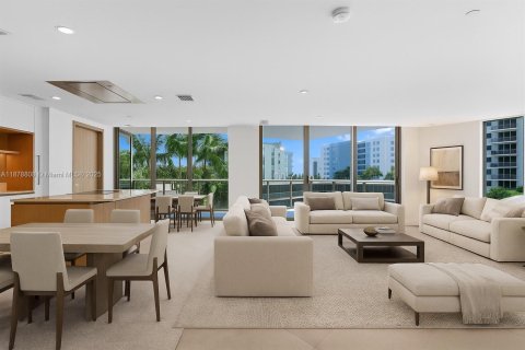 Copropriété à louer à Bay Harbor Islands, Floride: 2 chambres, 152.92 m2 № 2016568 - photo 3