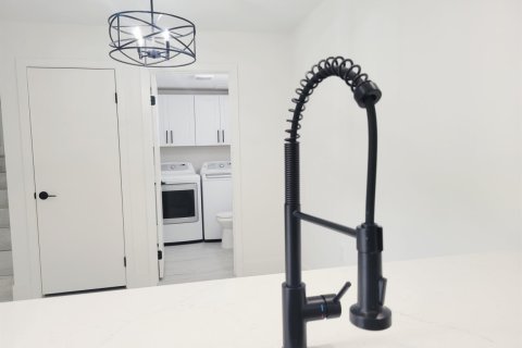 Touwnhouse à vendre à West Palm Beach, Floride: 2 chambres, 114.83 m2 № 2293945 - photo 5