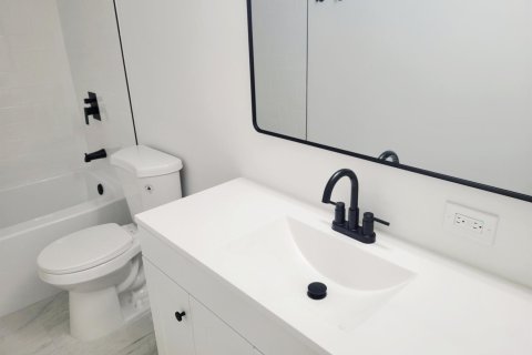 Touwnhouse à vendre à West Palm Beach, Floride: 2 chambres, 114.83 m2 № 2293945 - photo 14