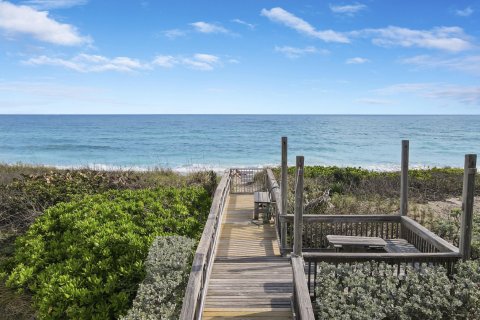 Condominio en venta en Jensen Beach, Florida, 2 dormitorios, 101.54 m2 № 954545 - foto 1