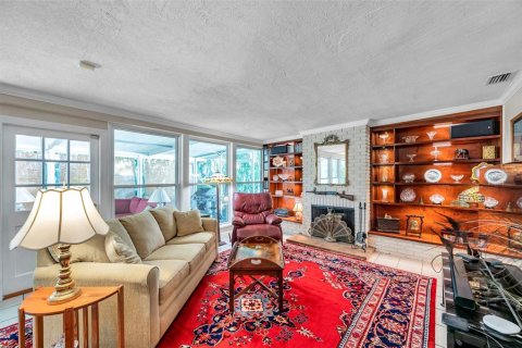 Casa en venta en Saint Petersburg, Florida, 3 dormitorios, 166.02 m2 № 1791973 - foto 9