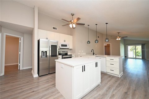 Villa ou maison à louer à Lakeland, Floride: 3 chambres, 127.93 m2 № 2414038 - photo 5