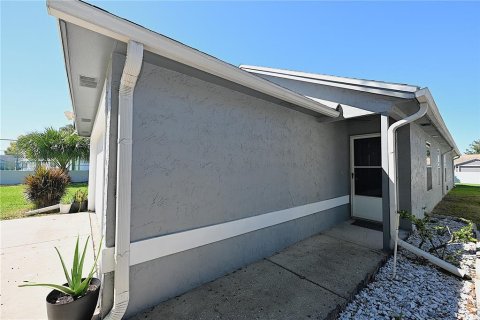 Villa ou maison à louer à Lakeland, Floride: 3 chambres, 127.93 m2 № 2414038 - photo 3
