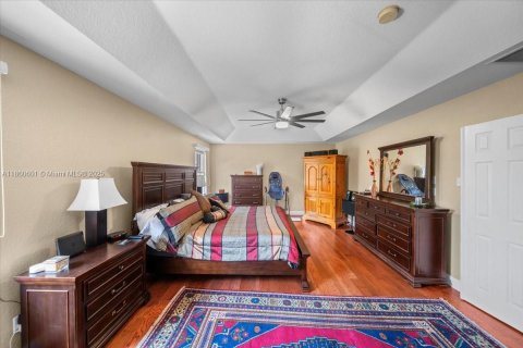 House in Weston, Florida 5 bedrooms, 292.08 sq.m. № 1889221 - photo 22