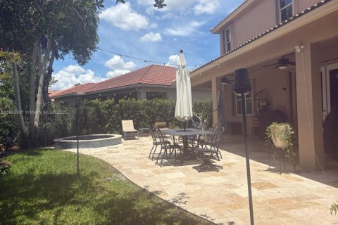 House in Weston, Florida 5 bedrooms, 292.08 sq.m. № 1889221 - photo 7