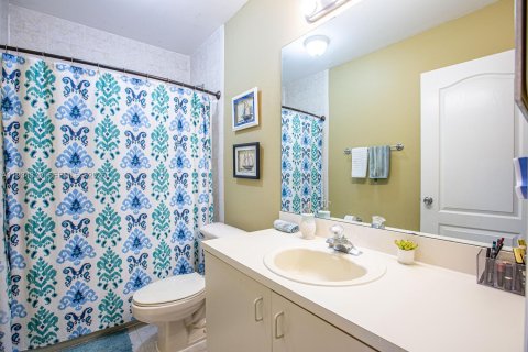 Снять в аренду таунхаус в Майами-Лейкс, Флорида 3 спальни, 116.87м2, № 1992683 - фото 15