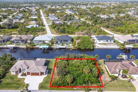 Land in Port Charlotte, Florida № 2212785