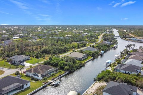 Terreno en venta en Port Charlotte, Florida № 2212785 - foto 9