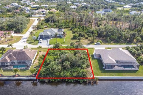 Terreno en venta en Port Charlotte, Florida № 2212785 - foto 2