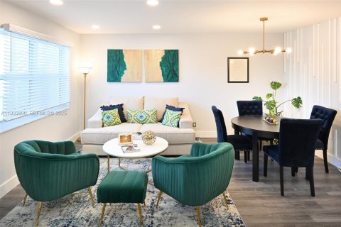 Condominio en alquiler en Pompano Beach, Florida, 2 dormitorios, 77.57 m2 № 2037691 - foto 5