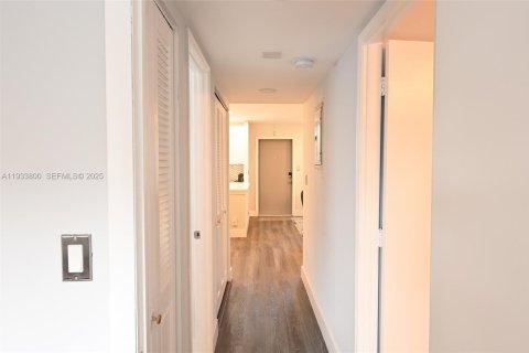 Condominio en alquiler en Pompano Beach, Florida, 2 dormitorios, 77.57 m2 № 2037691 - foto 22