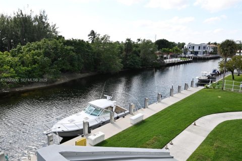 Condominio en alquiler en Pompano Beach, Florida, 2 dormitorios, 77.57 m2 № 2037691 - foto 26