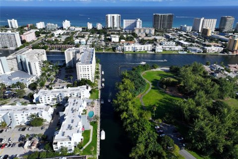Condominio en alquiler en Pompano Beach, Florida, 2 dormitorios, 77.57 m2 № 2037691 - foto 2