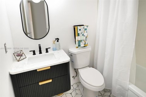 Condominio en alquiler en Pompano Beach, Florida, 2 dormitorios, 77.57 m2 № 2037691 - foto 18