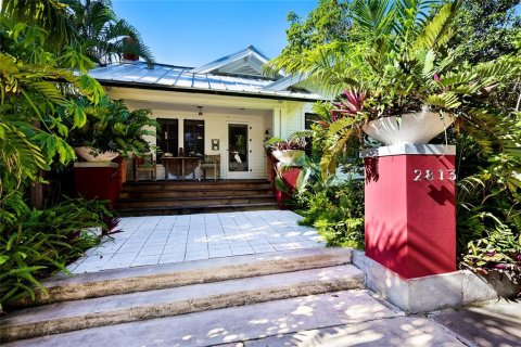 Villa ou maison à vendre à Bradenton, Floride: 5 chambres, 353.4 m2 № 2437304 - photo 9
