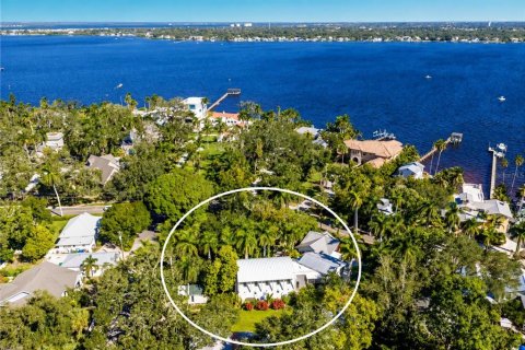 Villa ou maison à Bradenton, Floride 5 chambres, 353.4 m2 № 2437304