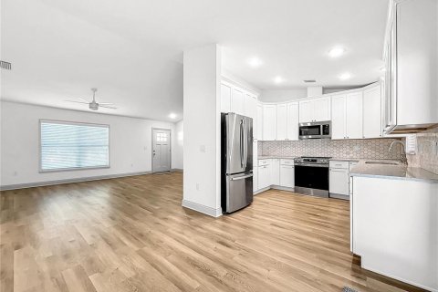 Casa en venta en Lakeland, Florida, 3 dormitorios, 131.92 m2 № 1902269 - foto 16