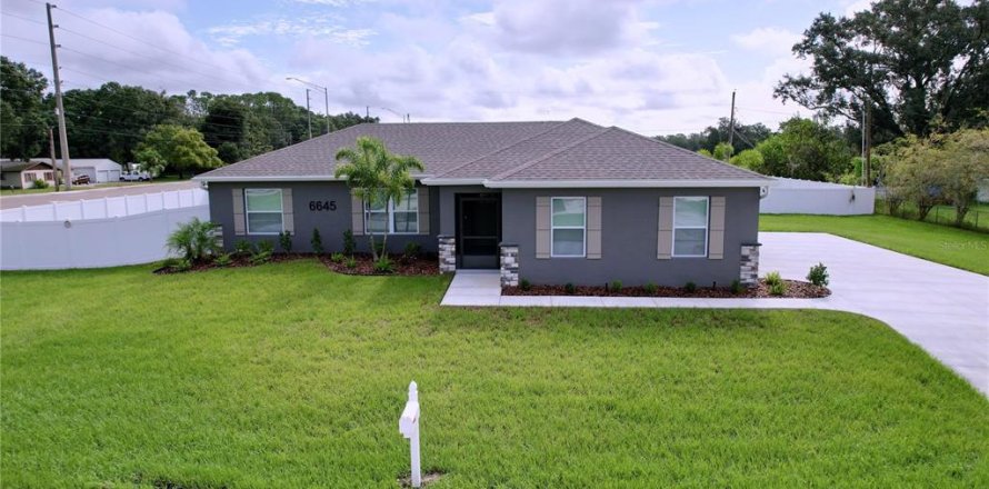 Casa en Lakeland, Florida 3 dormitorios, 131.92 m2 № 1902269