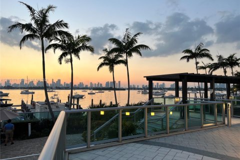 Copropriété à louer à Miami Beach, Floride: 2 chambres, 101.08 m2 № 1713013 - photo 28