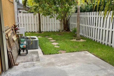 House in Tamarac, Florida 3 bedrooms № 1155739 - photo 1