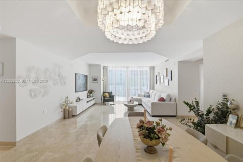 Снять в аренду кондоминиум в Майами, Флорида 3 спальни, 174.47м2, № 2074652 - фото 5