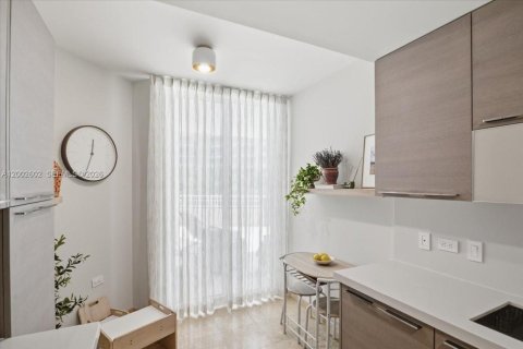 Снять в аренду кондоминиум в Майами, Флорида 3 спальни, 174.47м2, № 2074652 - фото 11