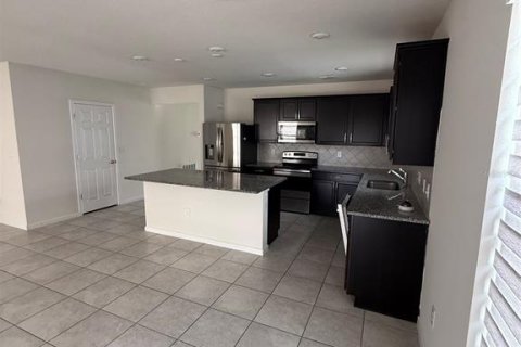 Casa en alquiler en Davenport, Florida, 4 dormitorios, 173.26 m2 № 1913885 - foto 14