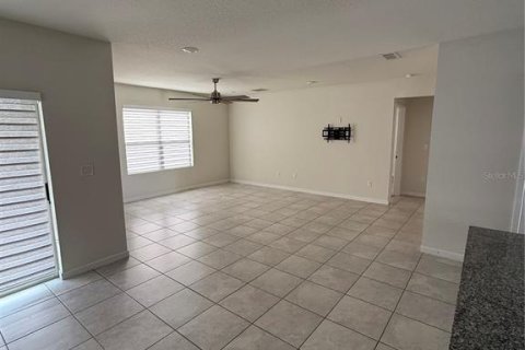 Casa en alquiler en Davenport, Florida, 4 dormitorios, 173.26 m2 № 1913885 - foto 13