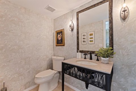Townhouse in Saint Petersburg, Florida 2 bedrooms, 137.96 sq.m. № 1654307 - photo 20