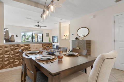 Copropriété à vendre à Bradenton, Floride: 3 chambres, 141.21 m2 № 2431015 - photo 11