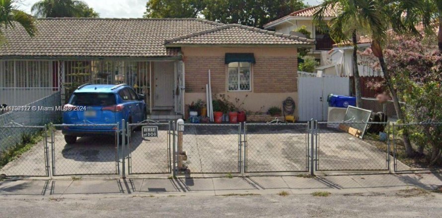 Casa en Miami, Florida 2 dormitorios, 90.86 m2 № 1976197