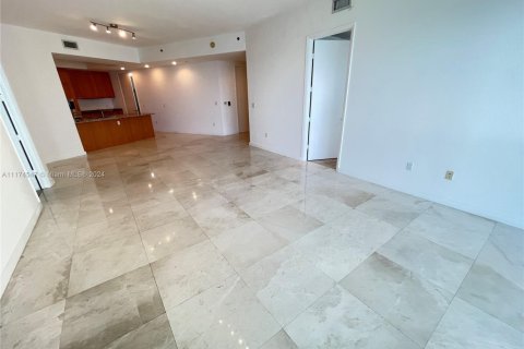 Condominio en venta en Sunny Isles Beach, Florida, 2 dormitorios, 182.27 m2 № 1736127 - foto 14