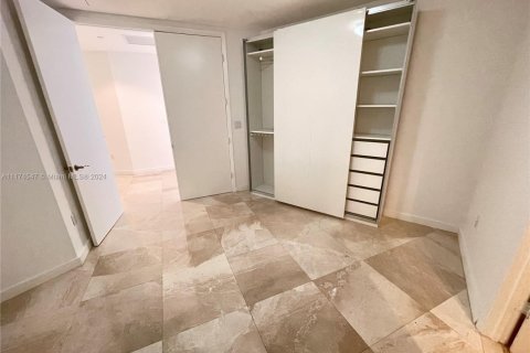 Condominio en venta en Sunny Isles Beach, Florida, 2 dormitorios, 182.27 m2 № 1736127 - foto 5
