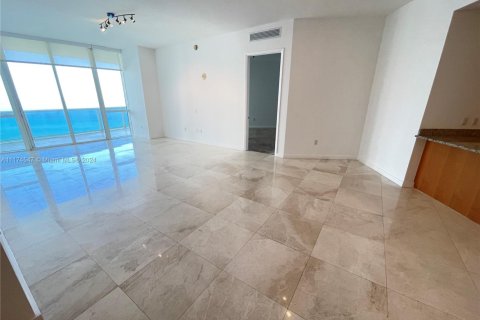 Condominio en venta en Sunny Isles Beach, Florida, 2 dormitorios, 182.27 m2 № 1736127 - foto 8