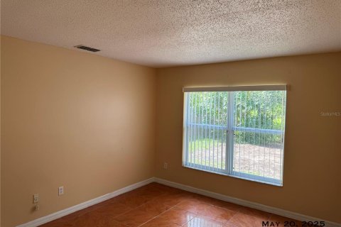 House in Orlando, Florida 3 bedrooms, 137.12 sq.m. № 1917190 - photo 10