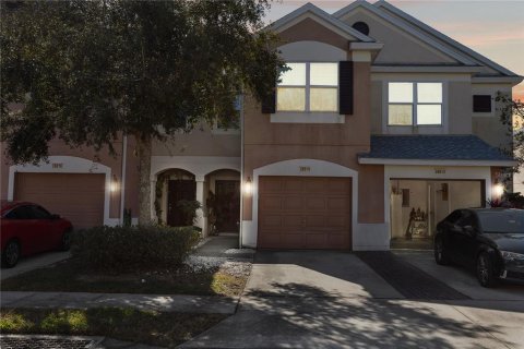 Townhouse in Wesley Chapel, Florida 3 bedrooms, 147.53 sq.m. № 1717579 - photo 2