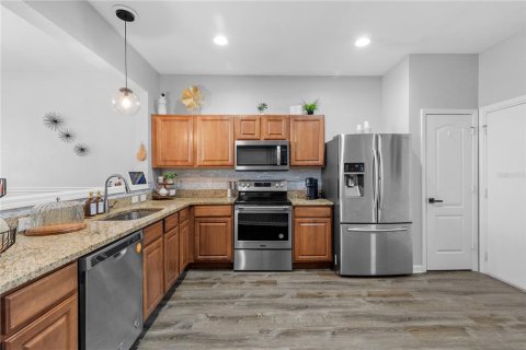 Townhouse in Wesley Chapel, Florida 3 bedrooms, 147.53 sq.m. № 1717579 - photo 7