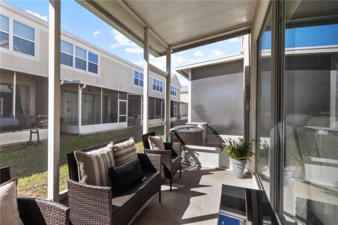 Townhouse in Wesley Chapel, Florida 3 bedrooms, 147.53 sq.m. № 1717579 - photo 19