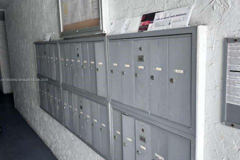 Copropriété à louer à Miami, Floride: 2 chambres, 80.45 m2 № 1954934 - photo 21