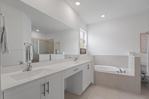 Villa ou maison à vendre à Homestead, Floride: 5 chambres, 269.88 m2 № 2021517 - photo 7