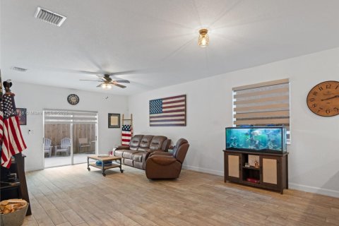 Villa ou maison à vendre à Homestead, Floride: 5 chambres, 269.88 m2 № 2021517 - photo 28