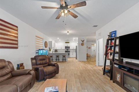 Villa ou maison à vendre à Homestead, Floride: 5 chambres, 269.88 m2 № 2021517 - photo 27