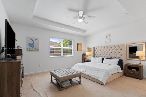 Villa ou maison à vendre à Homestead, Floride: 5 chambres, 269.88 m2 № 2021517 - photo 6