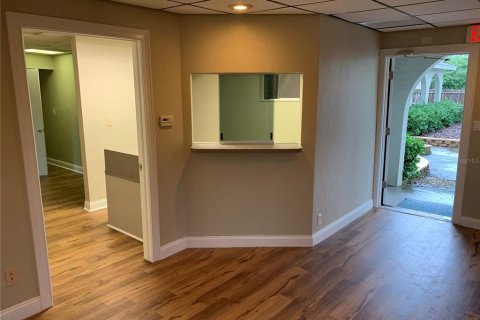 Commercial property in Largo, Florida 282.42 sq.m. № 1561335 - photo 8