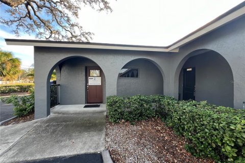 Commercial property in Largo, Florida 282.42 sq.m. № 1561335 - photo 2